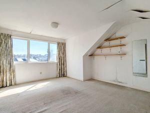 Photo 1- click for photo gallery